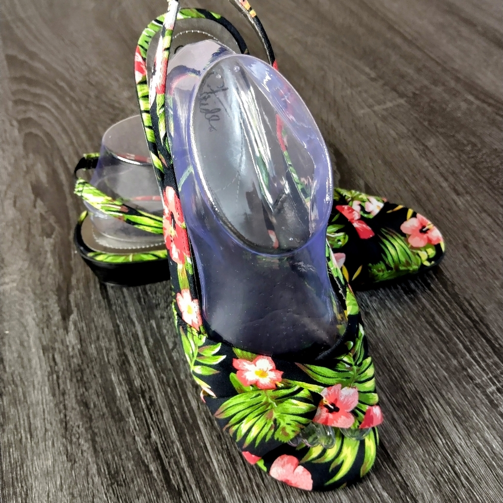 Life Stride soft system flex floral 10W slingback heels Sandal Fabric Tropical.